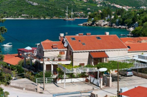 Villa Ana